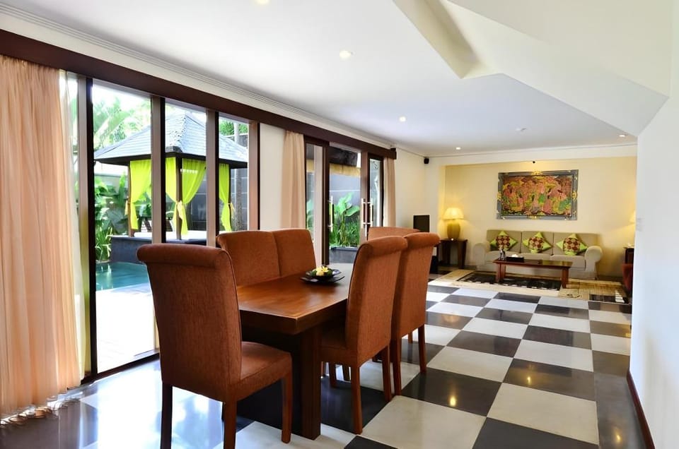 The Khayangan Dreams Villa Umalas Villa in North Kuta