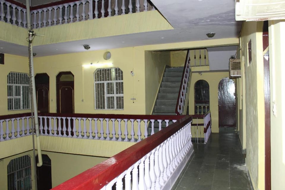 Hotel Raj Bed & Breakfast Hotel in Agra