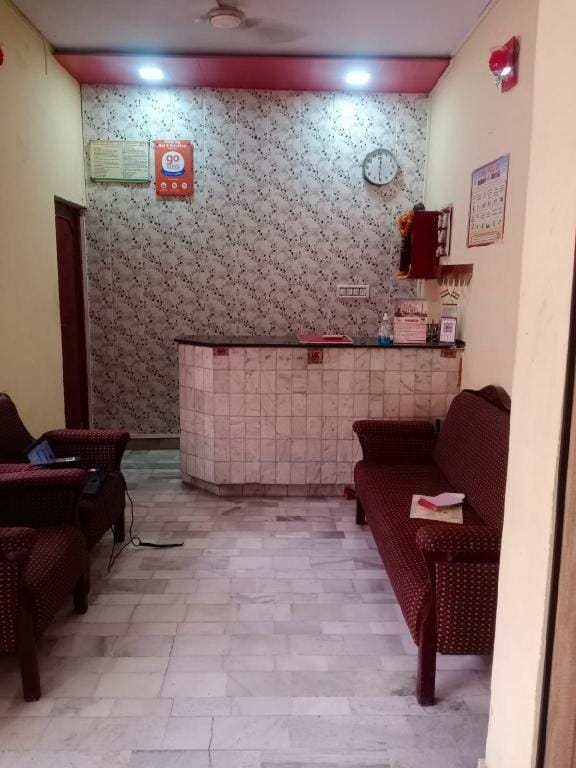 Hotel Raj Bed & Breakfast Hotel in Agra