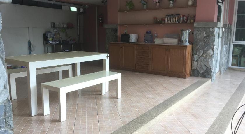 Triple Palms House Hotel in Chiang Mai
