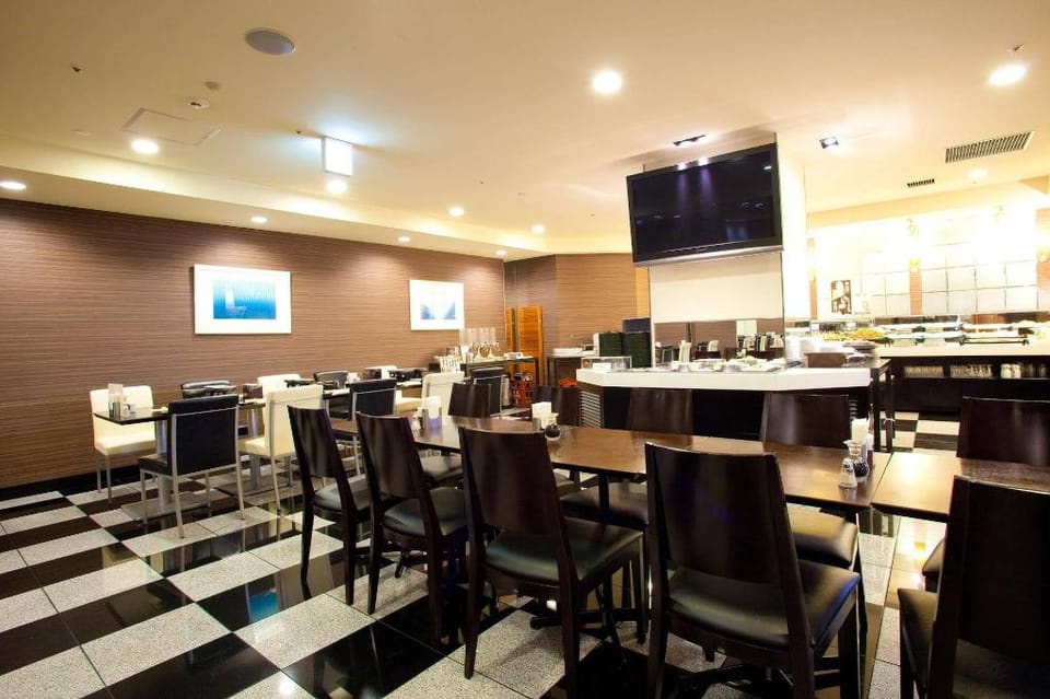 APA Hotel Yodoyabashi Ekimae Hotel in Osaka