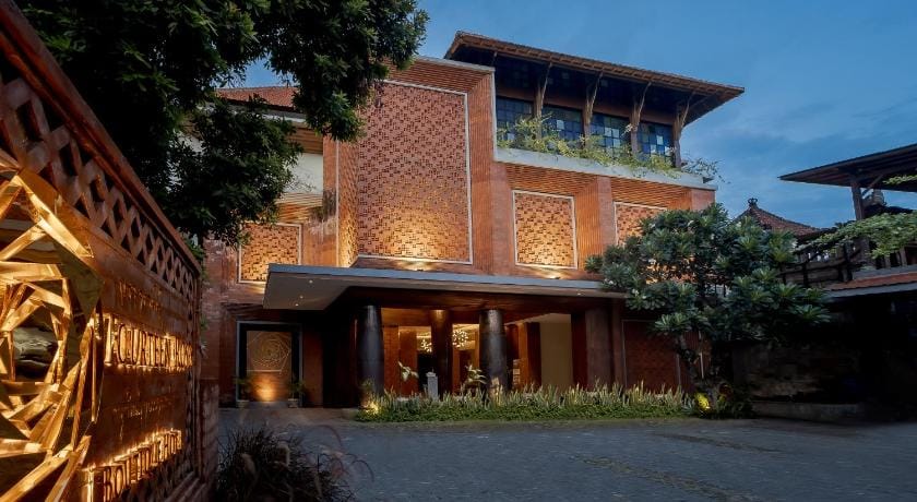 Fourteen Roses Boutique Hotel, Kuta Hotel in Kuta