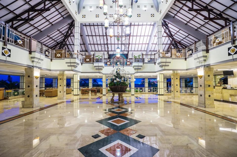 Royal Hotel and Villa Batu Hotel in Batu