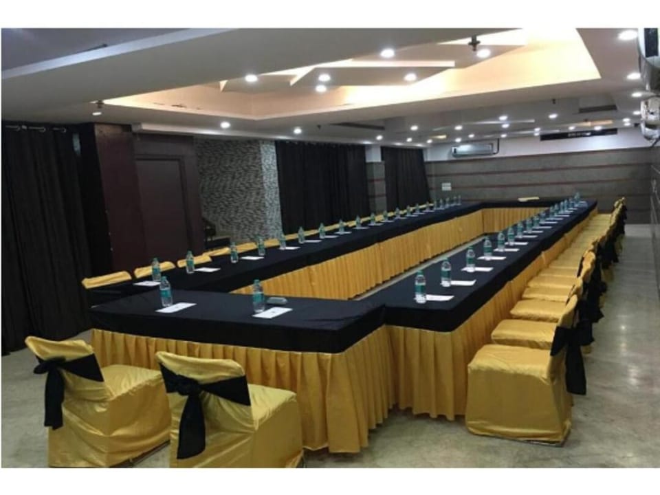 Hotel S & B East Inn Hotel in New Delhi