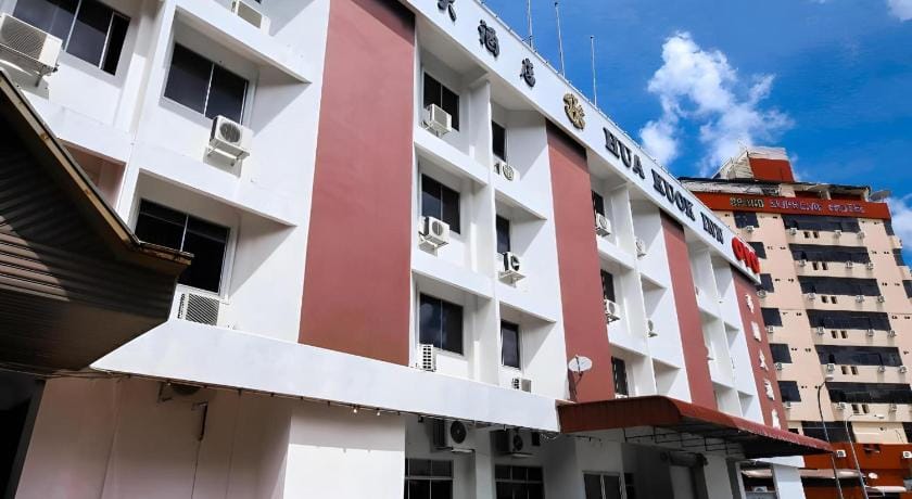 Super OYO 979 Hua Kuok Inn Hotel in Kuching