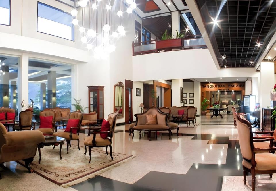 Puteri Gunung Hotel Hotel in Lembang