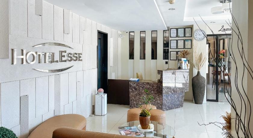 RedDoorz Plus @ Hotel Esse Hotel in Davao City