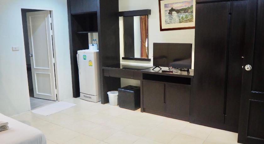 Orm Thong Hotel Apartment in Kathu