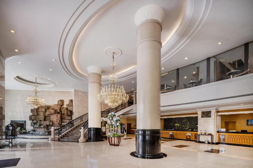Grand Skylight Hotel Shenzhen (Huaqiang NorthBusiness Zone) Hotel in Hong Kong