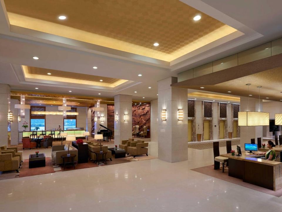 Cinnamon Lakeside Hotel in Colombo
