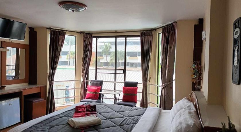Patong Rose Guesthouse Bed and Breakfast in Patong