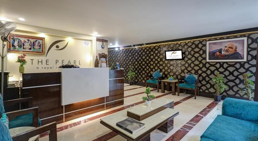 The Pearl - A Royal Residency Hotel in New Delhi