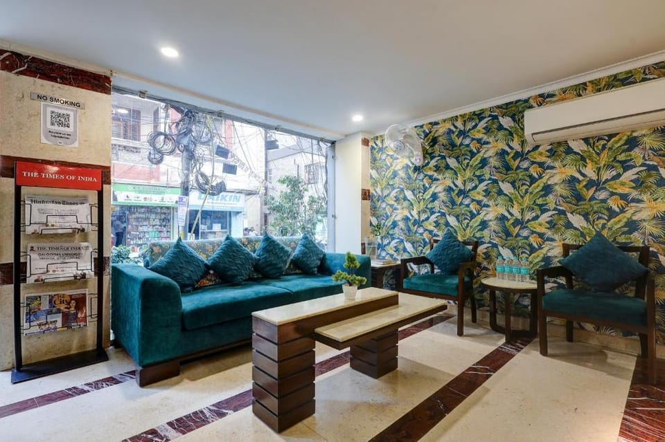The Pearl - A Royal Residency Hotel in New Delhi