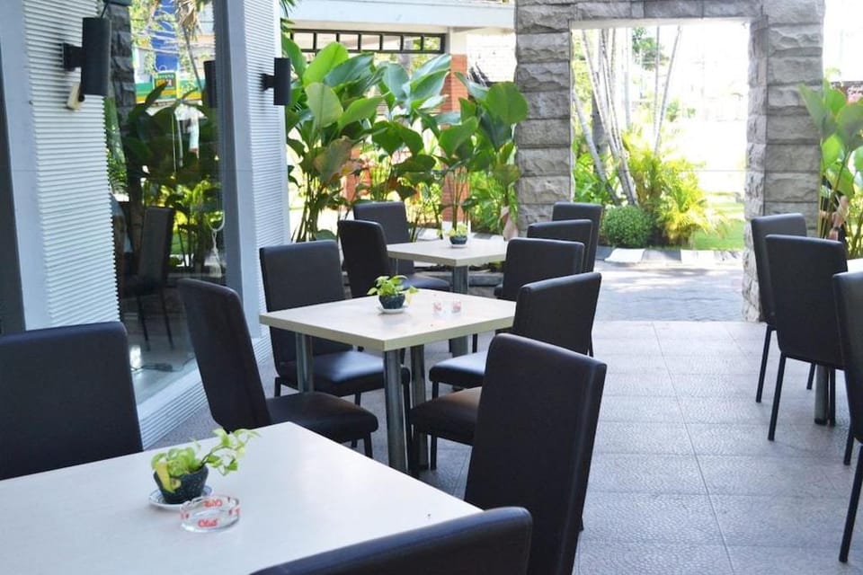 Country Heritage Resort Hotel Hotel in Surabaya