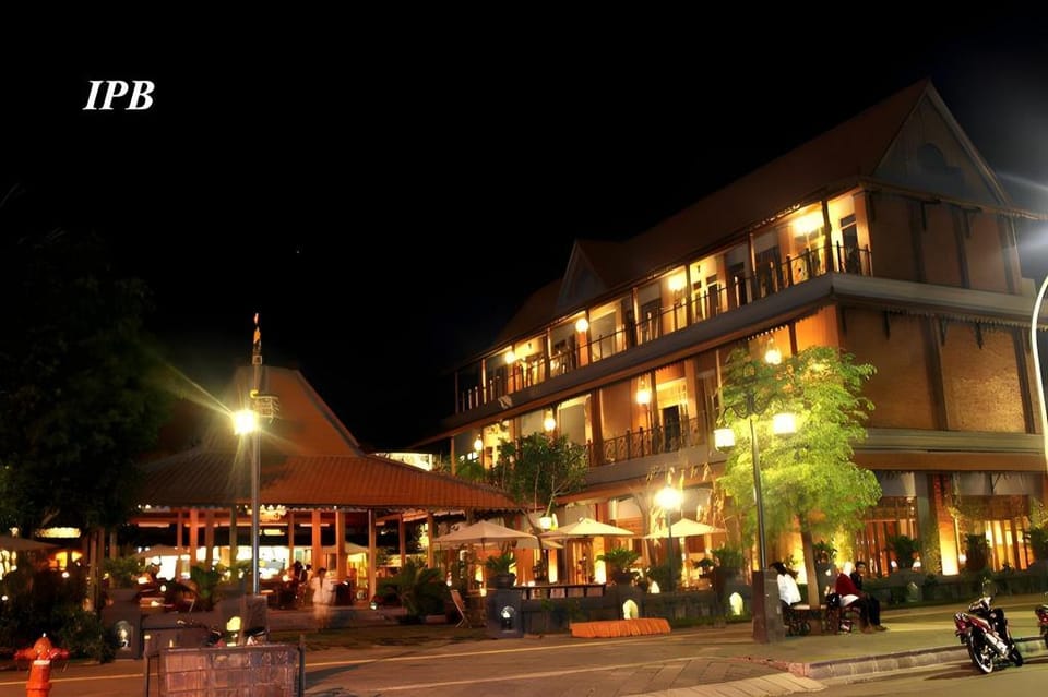 Omah Sinten Heritage Hotel Hotel in Special Region of Yogyakarta