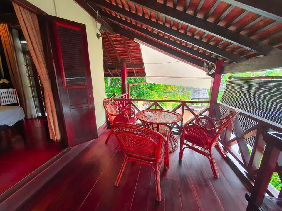 Ban Lakkham River View Villa in Luang Prabang
