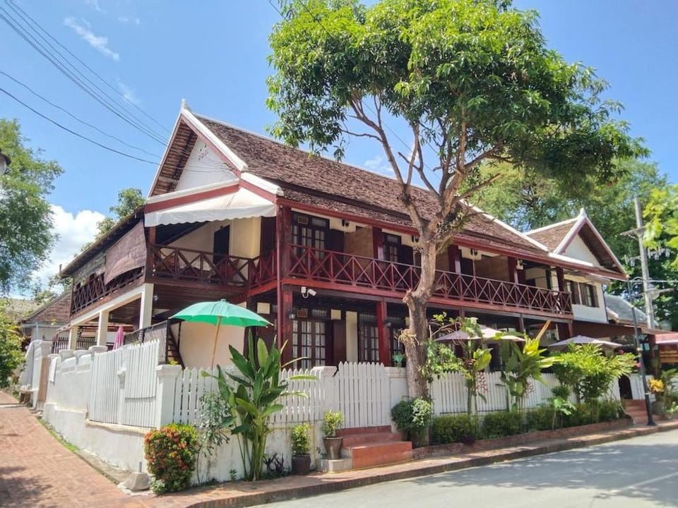 Ban Lakkham River View Villa in Luang Prabang