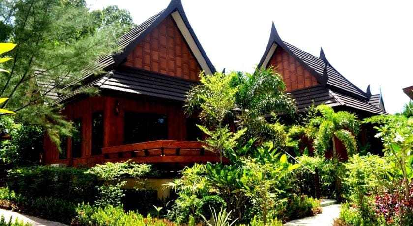 Paradise Pearl Bungalow Hotel in Krabi Changwat