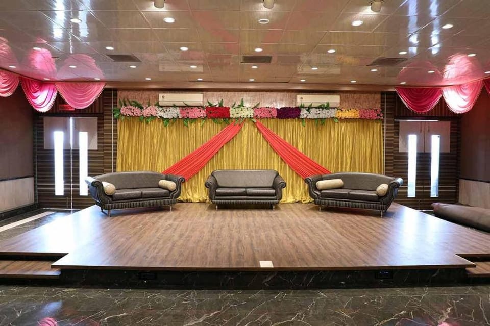 Hotel Jawahar Hotel in Maharashtra