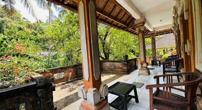Pondok Wisata Grya Sari Hotel Bed and Breakfast in Bali