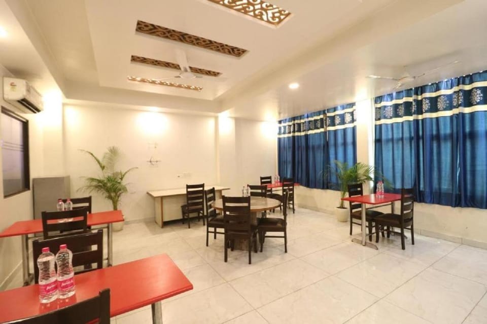 Airport Hotel Mayank Residency Hotel in New Delhi