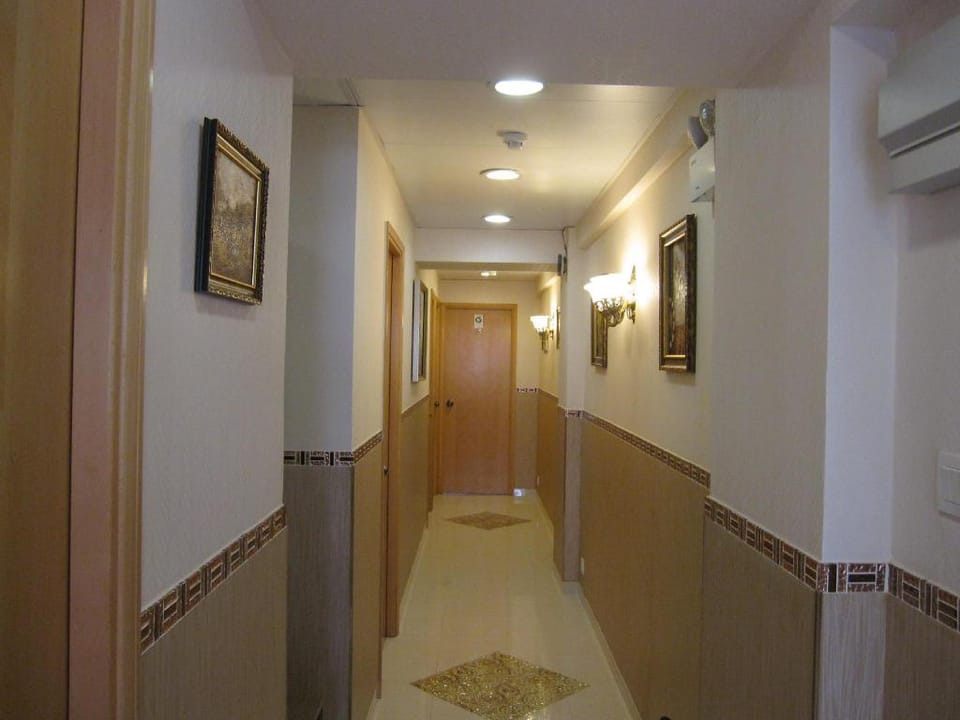 Lily Garden Guest House Hotel in Hong Kong