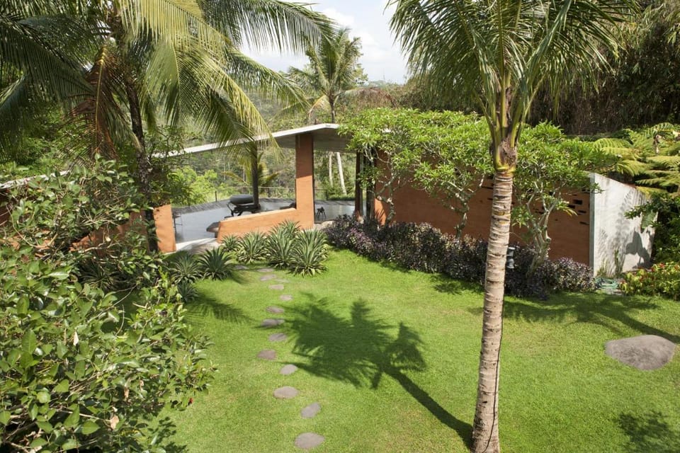 Umah Tampih Luxury Private Villa - CHSE Certified Villa in Abiansemal