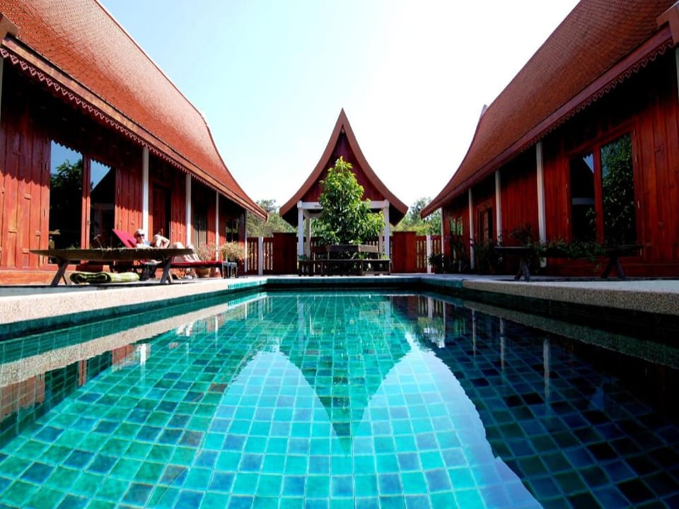 Green Gecko : Full-board, private pool Villa in Laos