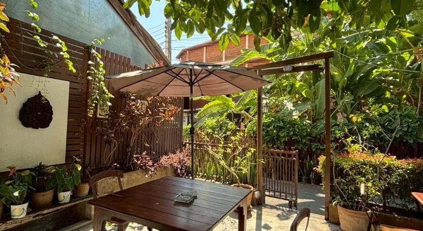 Yindee Stylish Guesthouse Bed and Breakfast in Chiang Mai