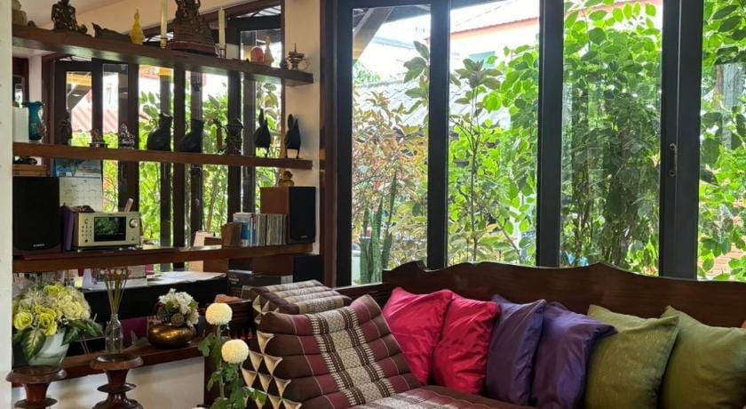 Yindee Stylish Guesthouse Bed and Breakfast in Chiang Mai