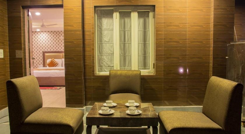 Hotel Pawan Plaza Hotel in New Delhi