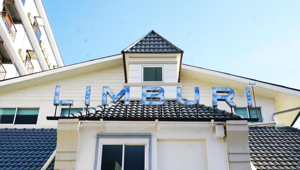 Limburi Hometel Hotel in Patong