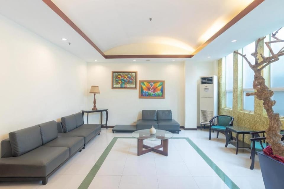 OYO 187 The Maxwell Hotel Hotel in Lapu-Lapu City