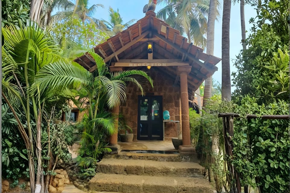 Hotel Laguna Anjuna, Goa Hotel in Goa, India