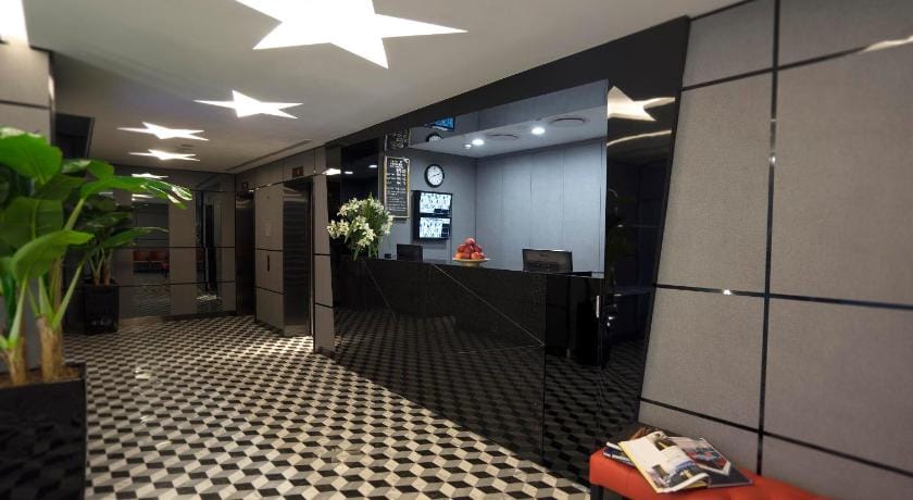 Hotel 81 Premier Hollywood Hotel in Singapore