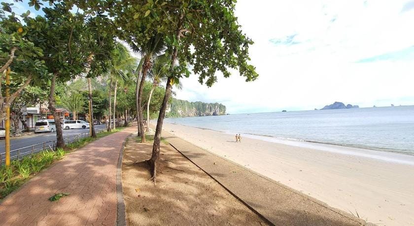 Sea World Guesthouse Bed and Breakfast in Krabi Changwat