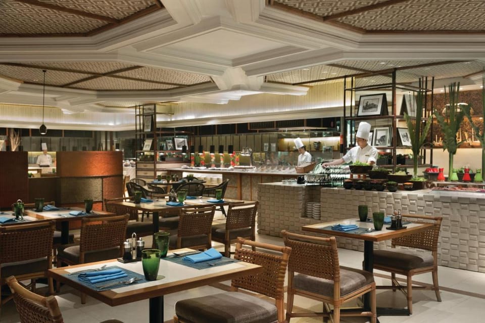Shangri-La's Mactan Resort & Spa Resort in Lapu-Lapu City