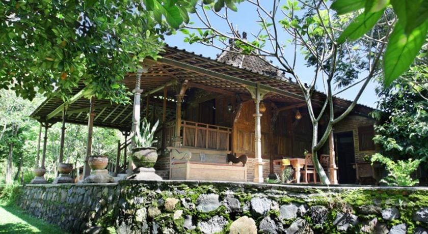 Hills Joglo Villa Campground/ 
RV Resort in Indonesia