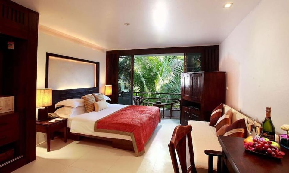 Safari Beach Hotel - SHA Extra Plus Hotel in Patong