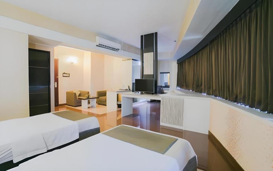 Hotel Oval Hotel in Surabaya
