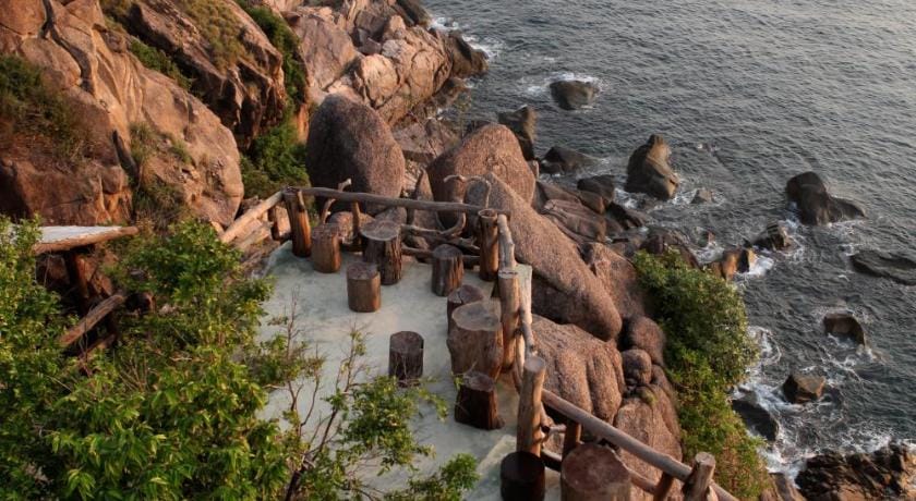 Moondance Magicview Bungalow Resort in Ko Tao
