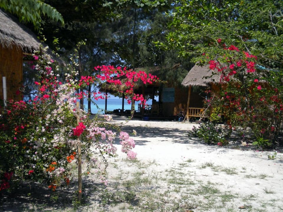 Green View Beach Resort Campground/ 
RV Resort in Thailand