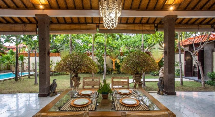 The Catur Villa Hotel in Kuta