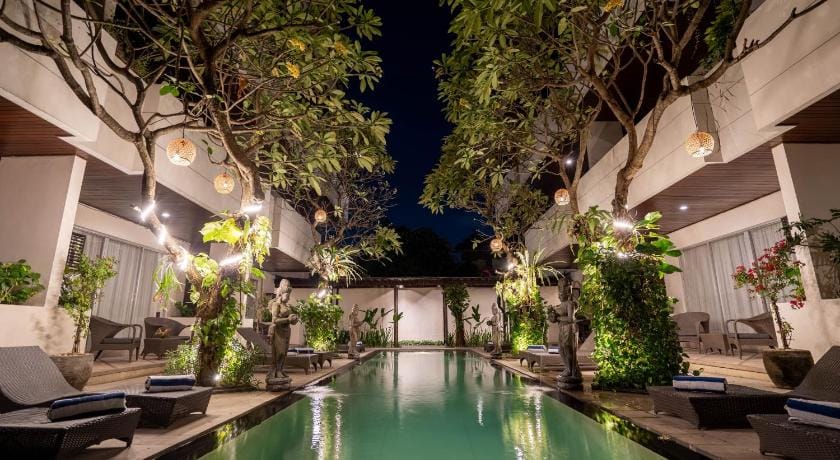 Swiss-Belcourt Sunset Apartment hotel in Kuta