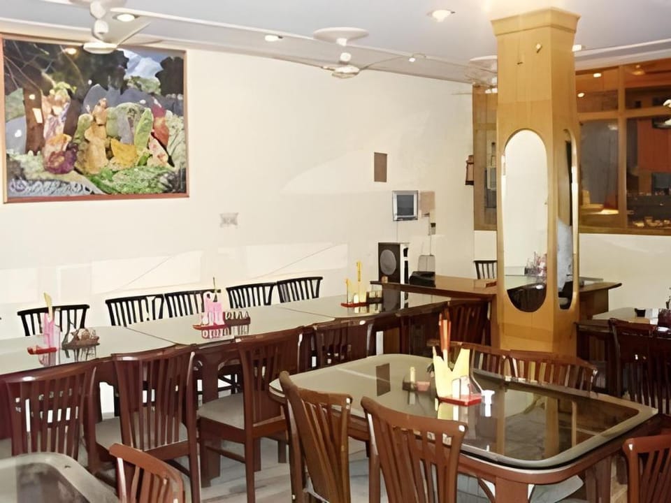 Hotel Divya Hotel in Varanasi