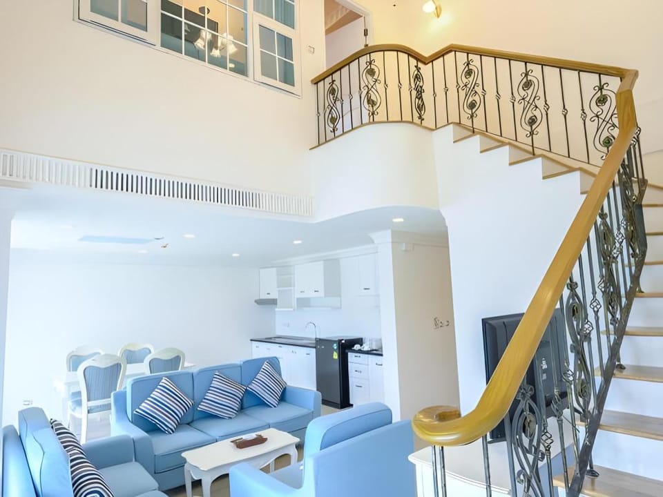 Chateau de Khaoyai Hotel & Resort Hotel in Laos