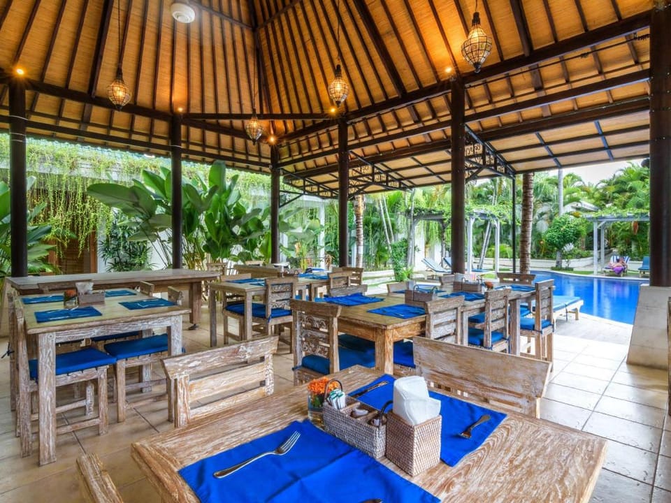 Artemis Villa & Hotel Campground/ 
RV Resort in Kuta