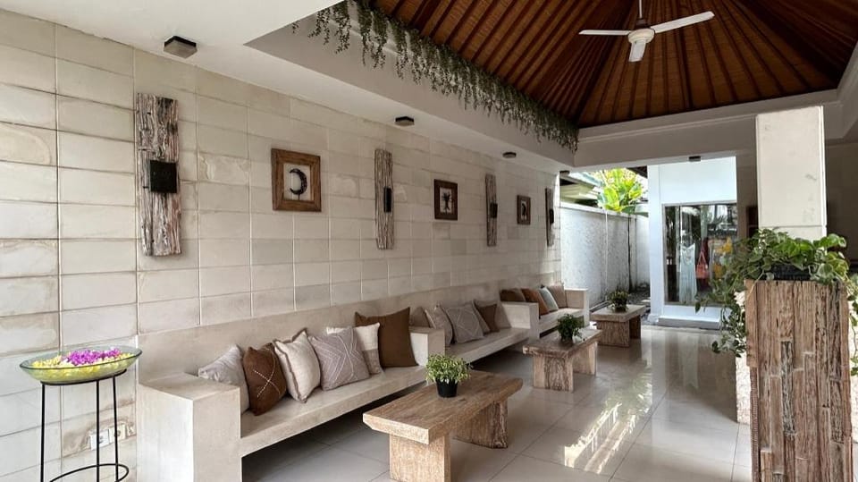 Artemis Villa & Hotel Campground/ 
RV Resort in Kuta