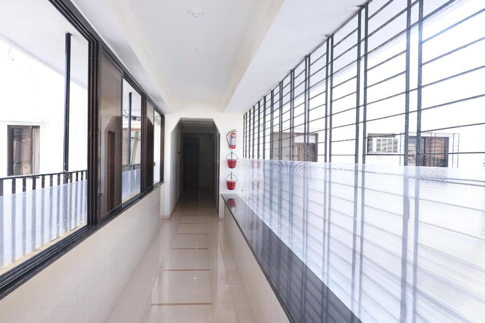 Hotel Tiptop Hotel in Mumbai