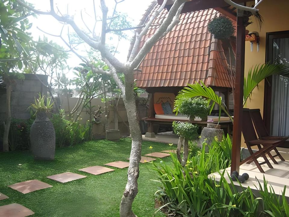 Wayan's Guest House Bed and Breakfast in North Kuta